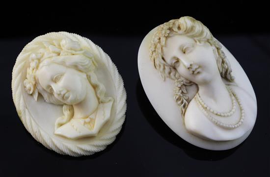 Two early 20th century ivory cameos.